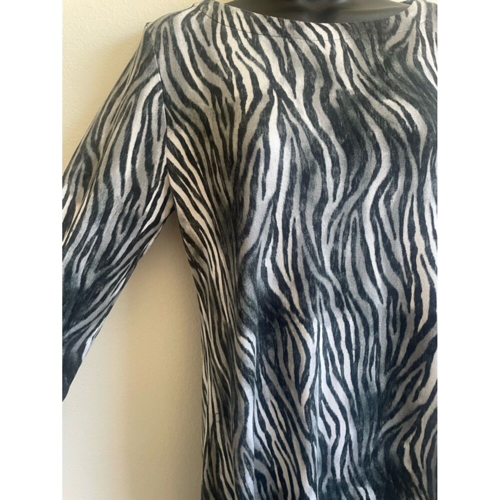 Tommy Bahama Zebra Print Dress Tunic Black White 3/4 Sleeve Zip Back Women’s SP - Picture 3 of 10